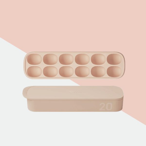 ซิลิโคนใส่อาหารรูปไข่ Double – Sealed Silicone Multi Cube สี เบจ (12ช่อง)