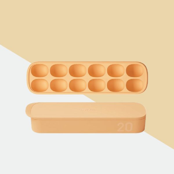 ซิลิโคนใส่อาหารรูปไข่ Double – Sealed Silicone Multi Cube สี มัสตาร์ด (12ช่อง)